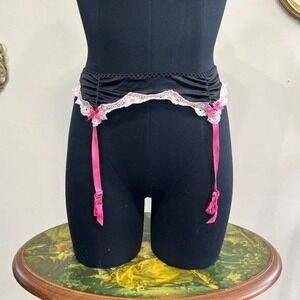 Victoria's Secret Vintage Pink Lace Garter Belt One Size